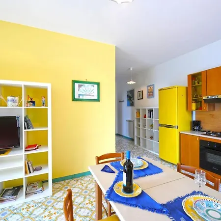 Sleeps 4 Wifi Apartment Conca dei Marini