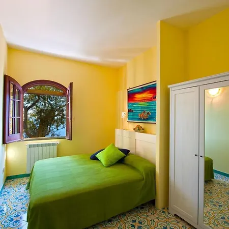 Sleeps 4 Wifi