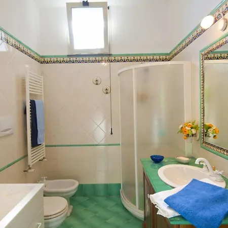 Sleeps 4 Wifi Apartment Conca dei Marini