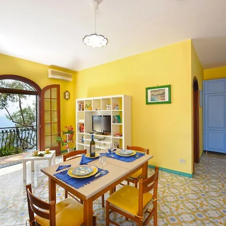 Sleeps 4 Wifi Appartement *